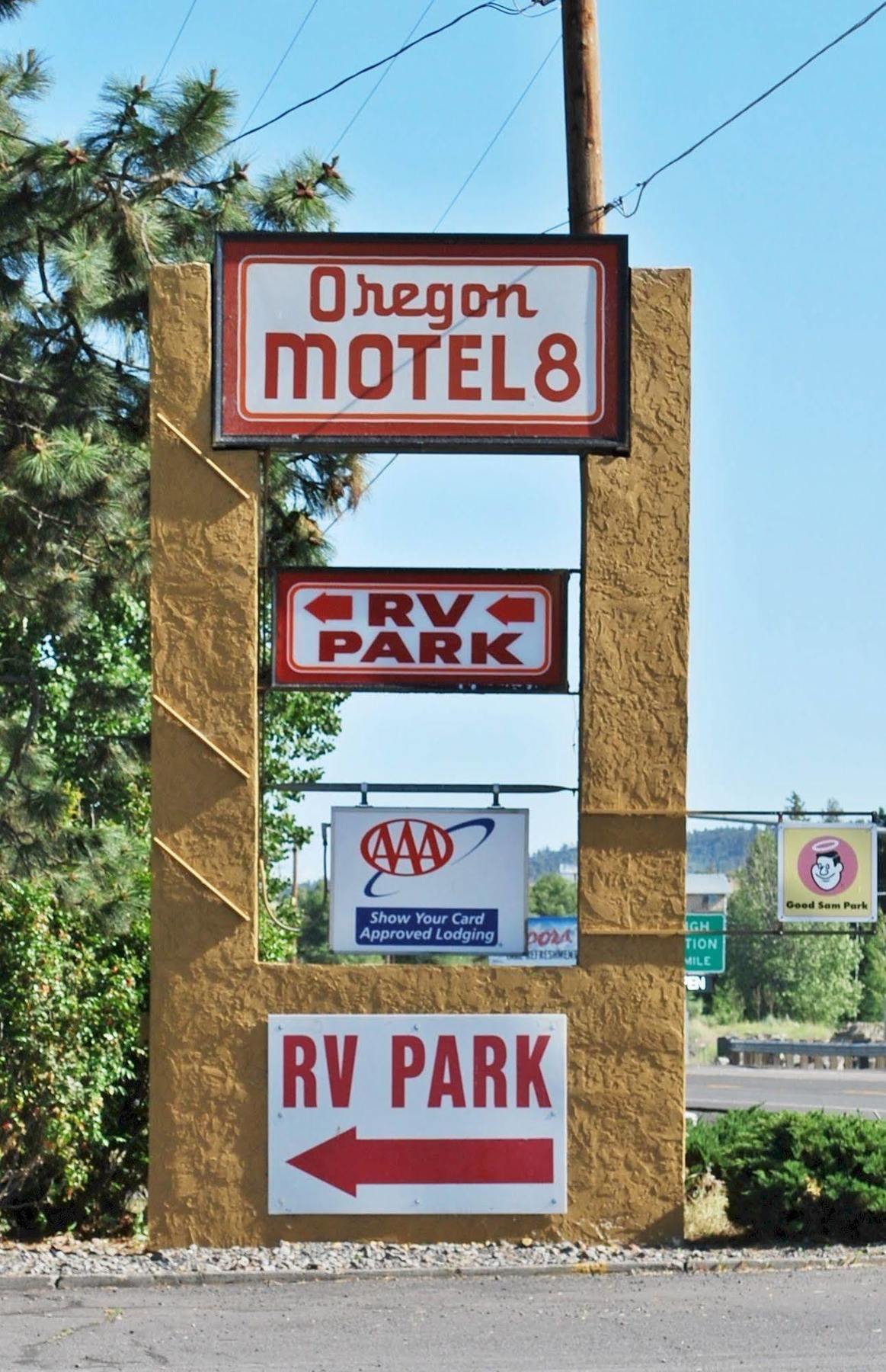 Oregon Motel 8 And Rv Park Кламат-Фоллс Екстер'єр фото